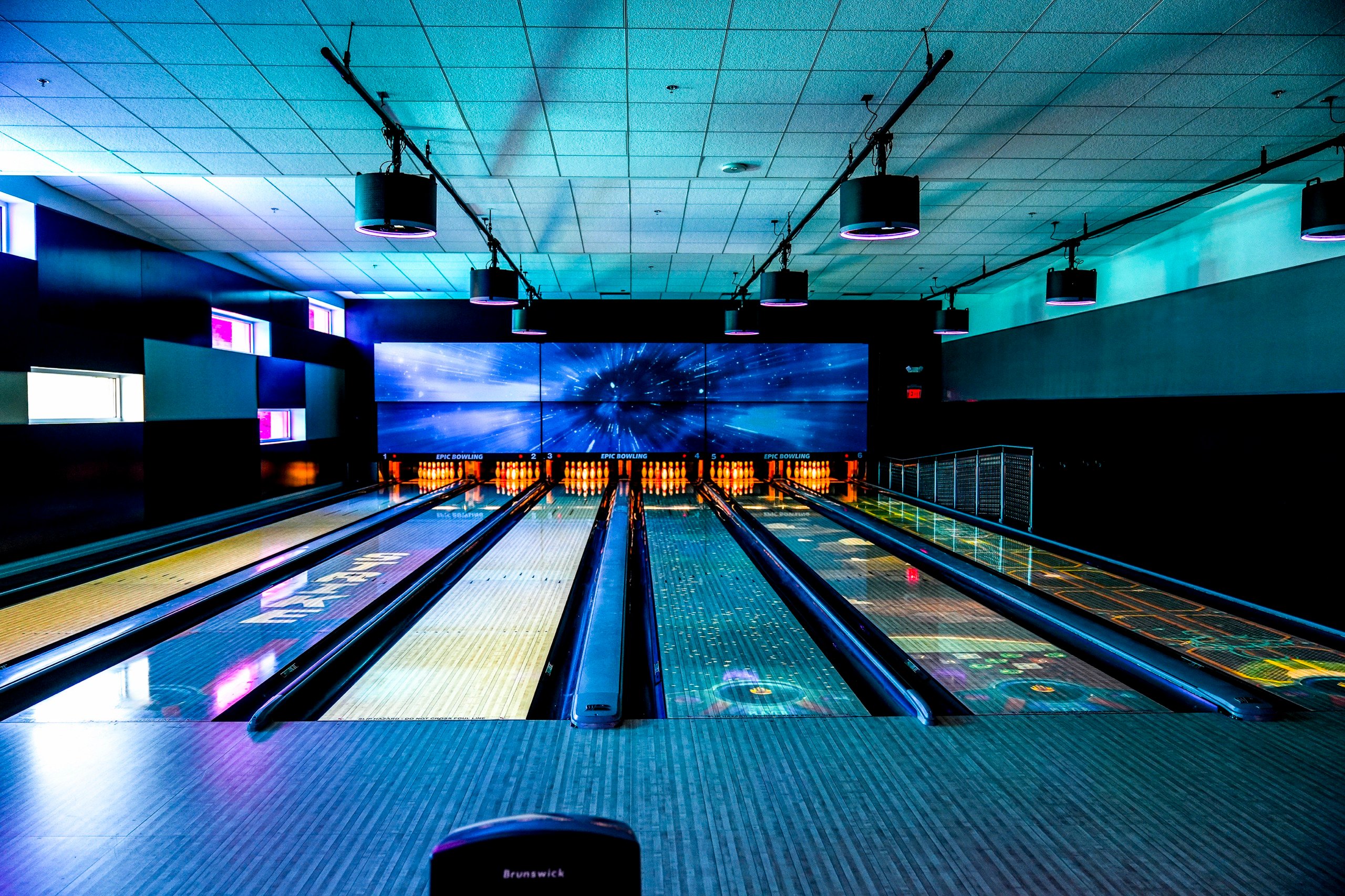 riverside-epicenter-bowling-alley-15