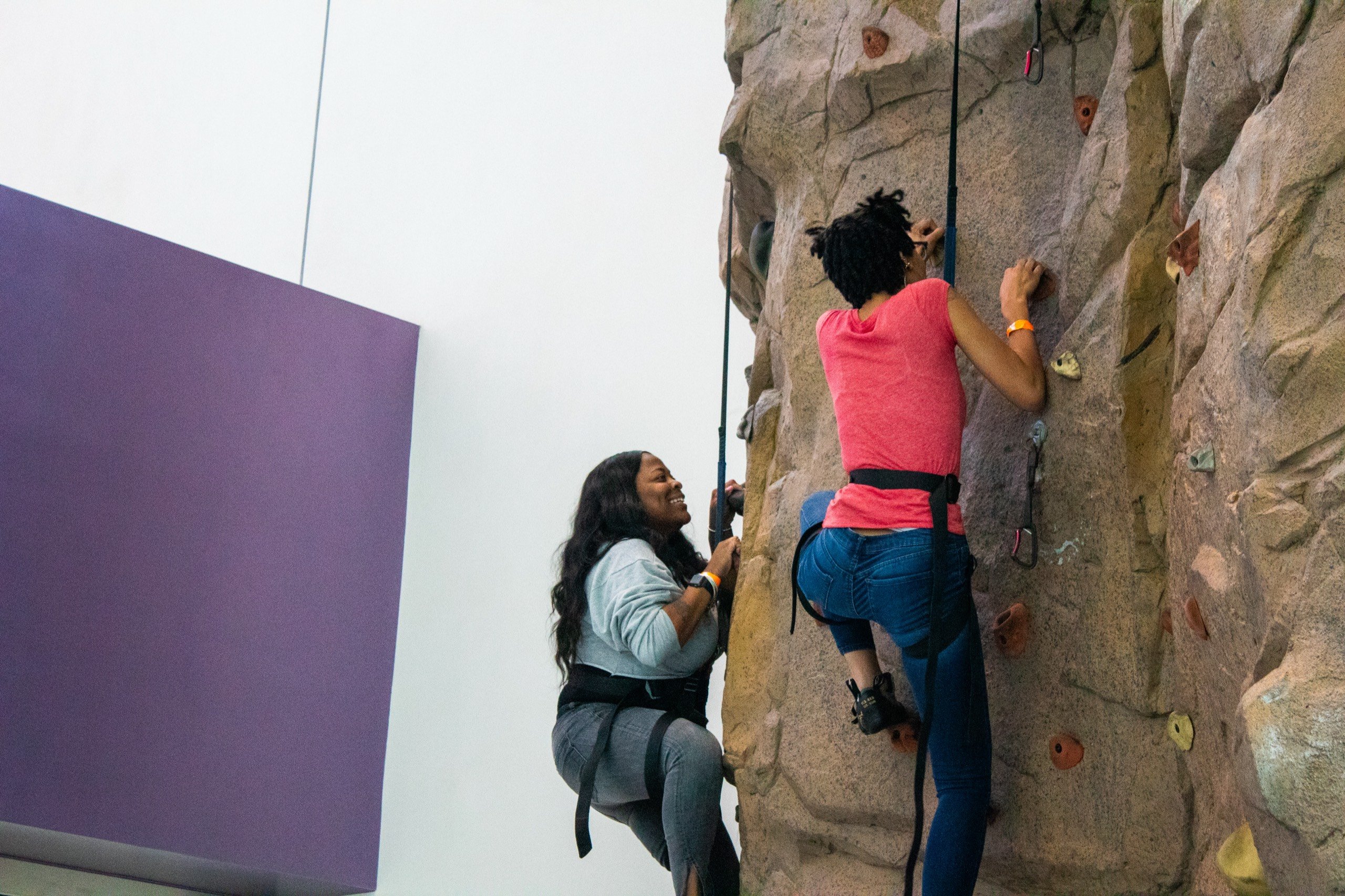 riverside-epicenter-rock-wall-02-1