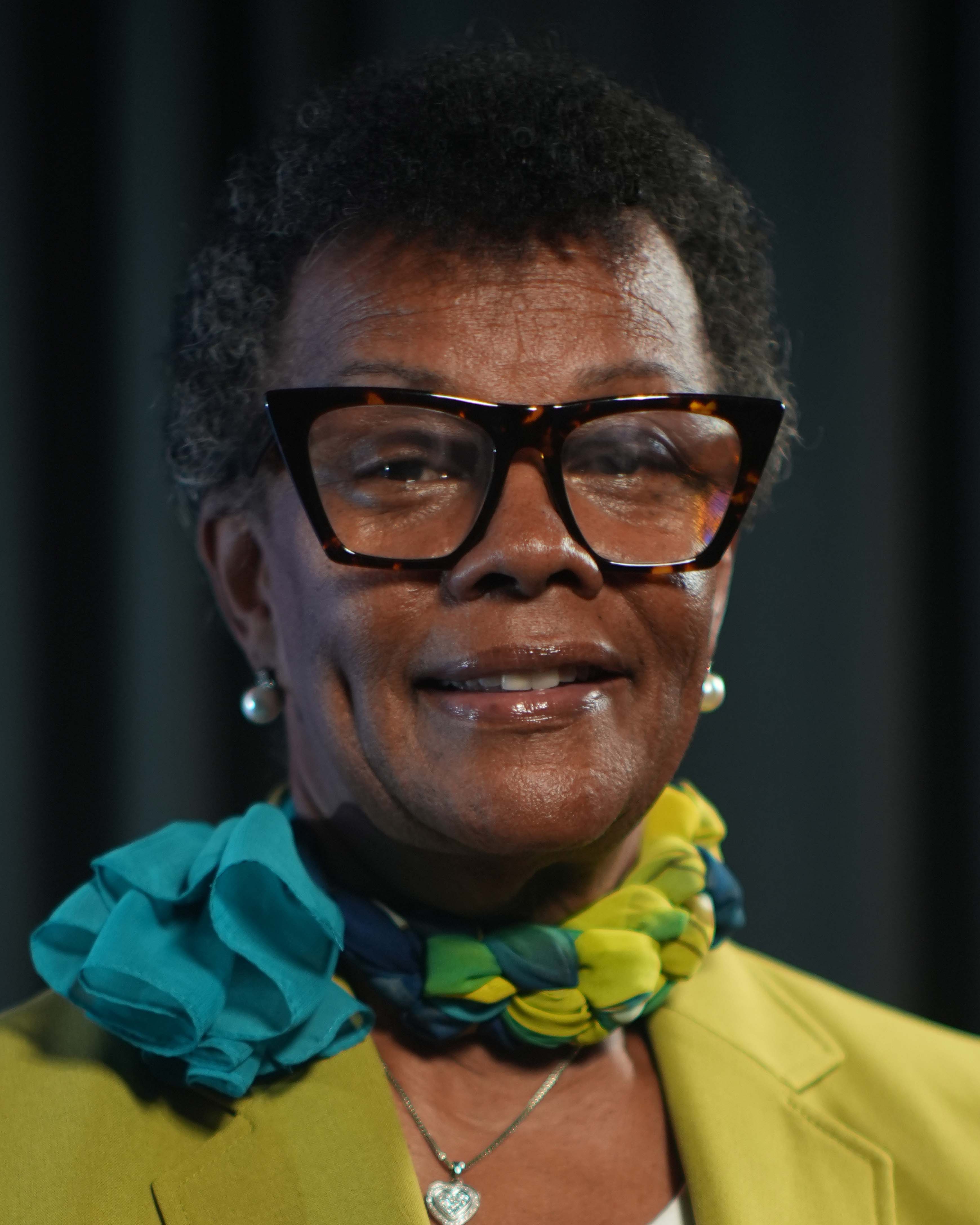 yvonne-amos