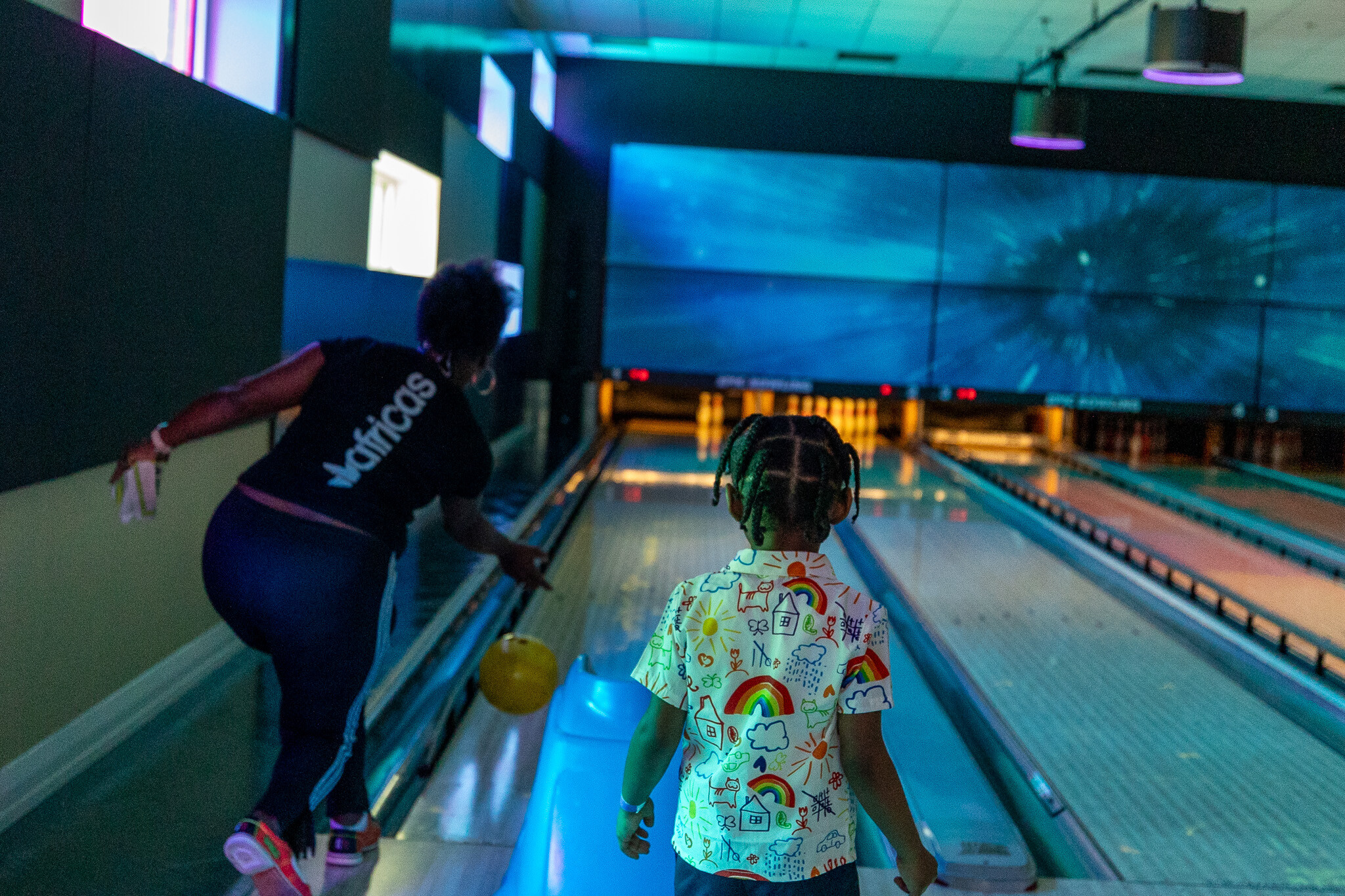riverside-epicenter-bowling-alley-04