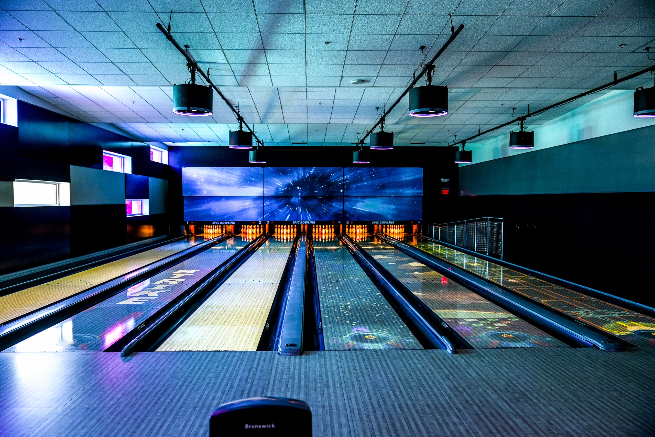 riverside-epicenter-bowling-alley-15