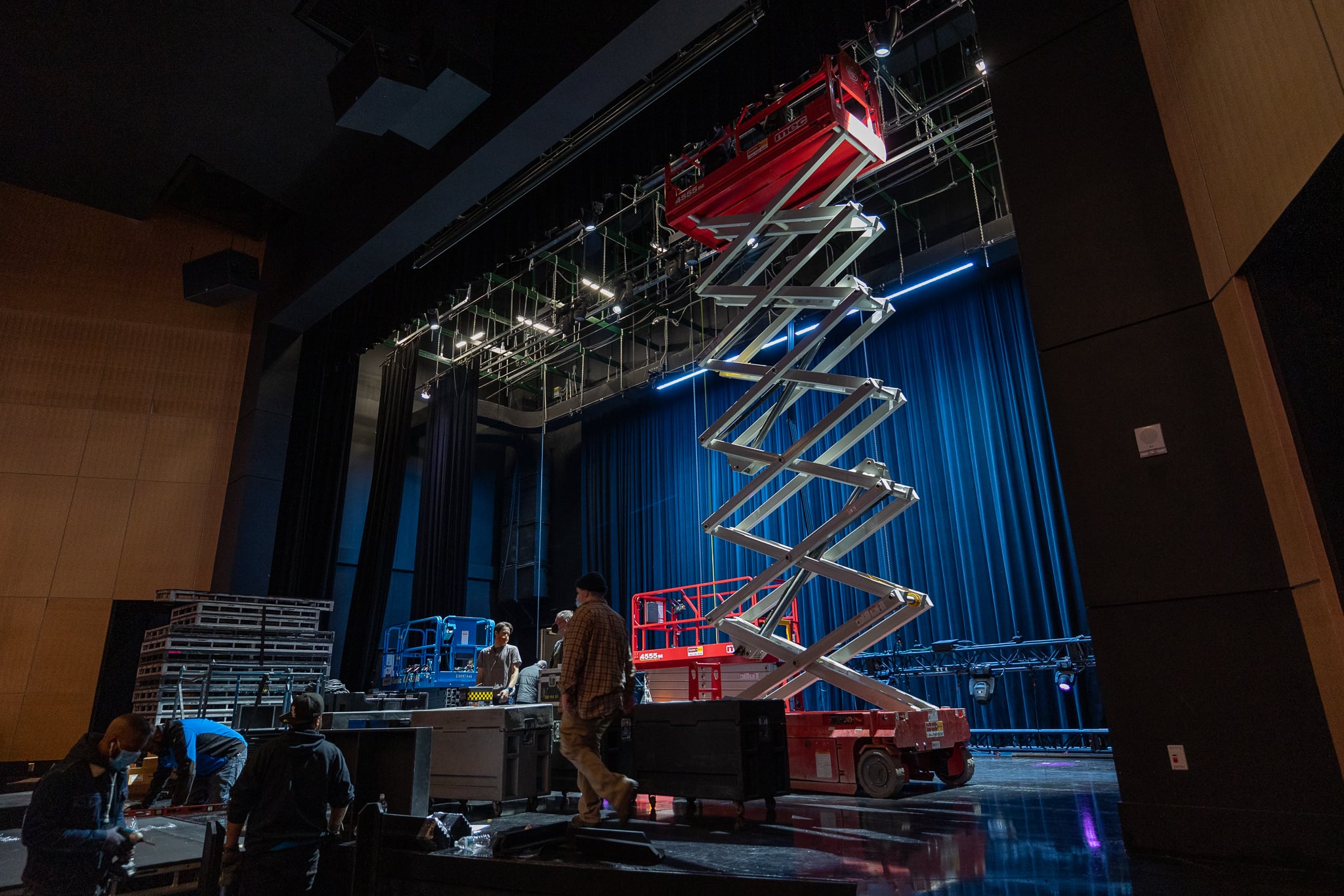riverside-epicenter-bronner-theater-25