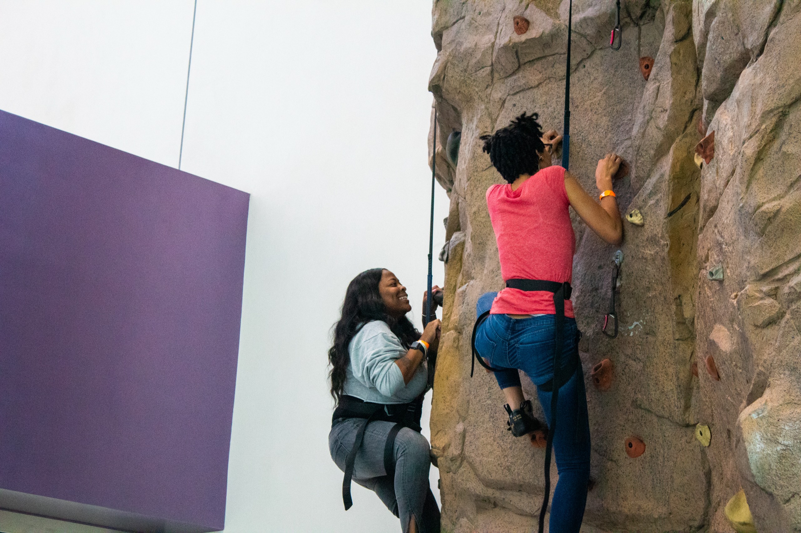 riverside-epicenter-rock-wall-02-1